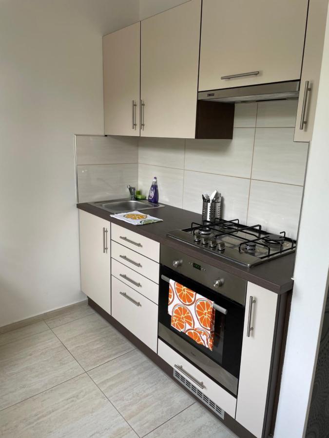 Katica Apartmanok Siófok Exteriör bild