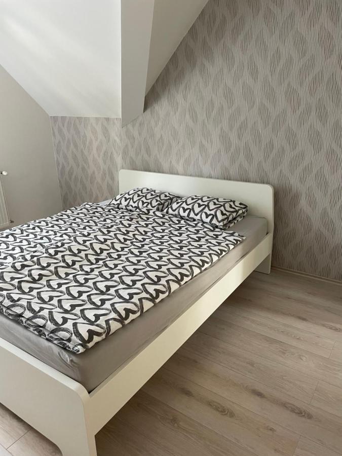 Katica Apartmanok Siófok Exteriör bild