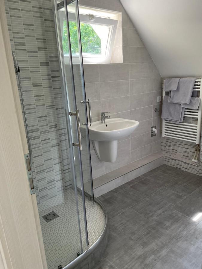 Katica Apartmanok Siófok Exteriör bild