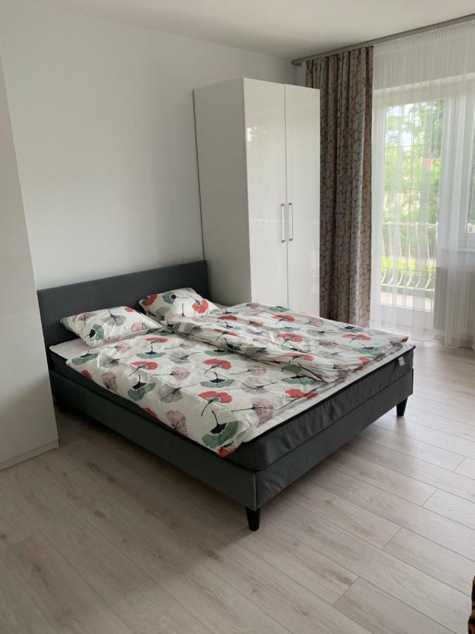 Katica Apartmanok Siófok Exteriör bild